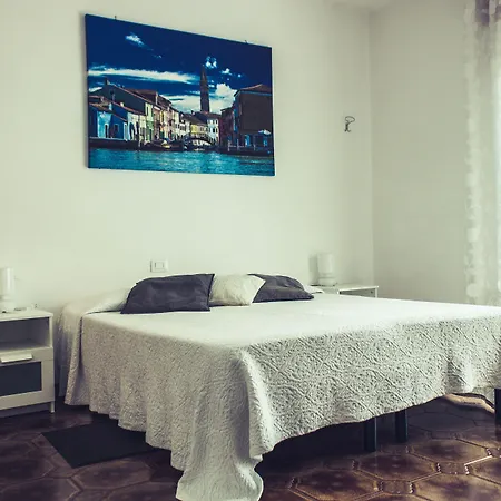 Airport Venice Diego تيسّيرا