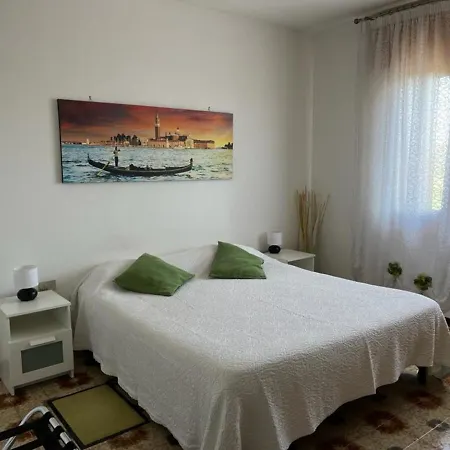 Airport Venice Diego Bed & Breakfast Tessera