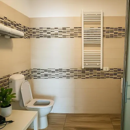 Airport Venice Diego Alojamento de Acomodação e Pequeno-almoço 3*