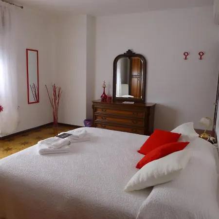 Airport Venice Diego Bed & Breakfast